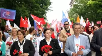 Ak Partili Vekil Adaylarından Bakırköy'de Sevgi Yürüyüşü