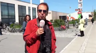 Cami Önünde Seçim Broşürü Dağıttı