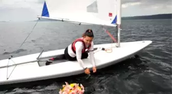 Genç Denizcilerden Sadun Boro'ya Denizde Anma