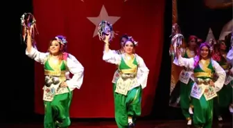 Halk Dansları Topluluğundan Muhteşem Gala