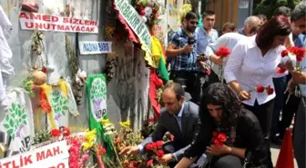 Hdp'li Vekiller Patlama Alanını Ziyaret Etti