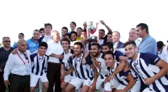 İzmirspor'dan Şampiyonlara Saygı