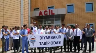 Doktora Yönelik Şiddet Protesto Edildi