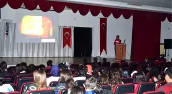 Akut'un Afyonkarahisar'daki 'Deprem Bilinçlendirme Seminerleri' Sona Erdi