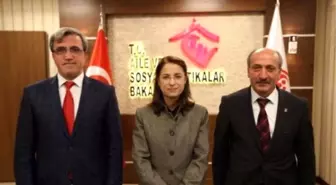 Bakan Ayşenur İslam Yarın Akyazı'da