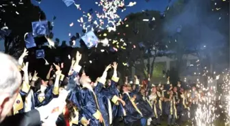 Cbü Besyo'dan Görkemli Mezuniyet