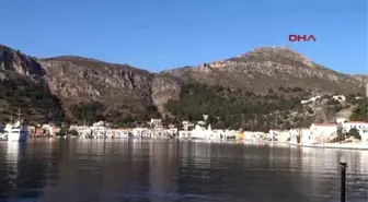 Antalya - Barış ve Dostluğa Kulaç Attılar