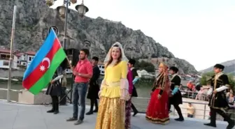 Amasya'daki Festivale Renk Kattılar