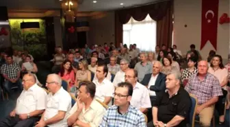 Kan Bağışçılarına Madalya Verildi