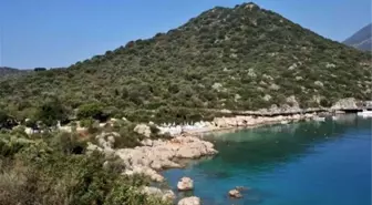 Untouched Beach İn Southern Turkey To Be Covered İn Concrete