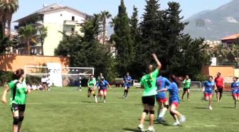 Alanya'da Düzenlenen Hentbol Turnuvaları Başladı