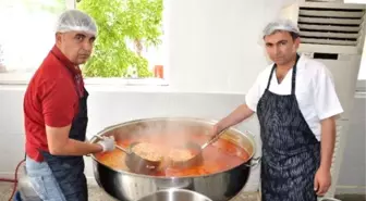 Elbistan'da Günde 20 Bin Kişiye Sıcak Yemek Dağıtılacak