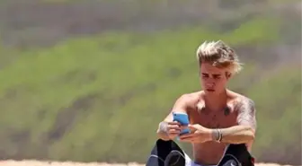 Justin Bieber Gün Boyu Selfie Çekiyor