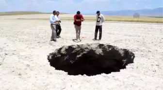 Karapınar'da 20 Metre Çapında Yeni Obruk Oluştu