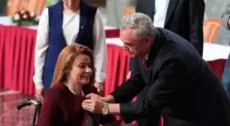 Tekerlekli Sandalyesiyle Meclise Gelip Kaydını Yaptırdı