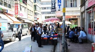 Van Sokakları Seyyar Satıcılarla Dolup Taşıyor