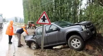 Burdur'da Zincirleme Kaza: 4 Yaralı