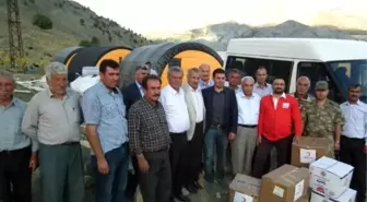 Kızılay'dan 13 Aileye Gıda Yardımı