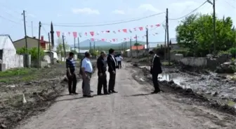 Köy Yollarında Kumlama ve Yol Genişletme Çalışmaları