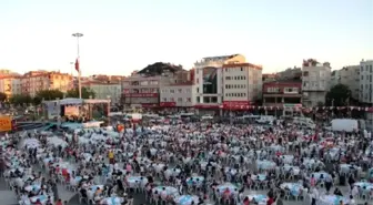 Zeytinburnu'nda Dev İftar Organizasyonu