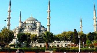 İstanbul'da Sadece Patrona Halil İsyanı Sırasında Ezan Okunmadı