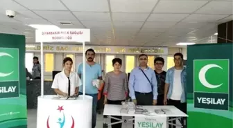 Yeşilay'dan Uyuşturucu ile Mücadele Standı