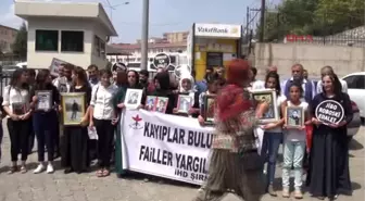 Şırnak - Uludereli Aileler Valilik Önünde Basın Açıklaması Yaptı