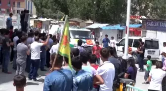 Hakkari - Suriye'de Öldürülen Ypg'li Hakkari'de Toprağa Verildi