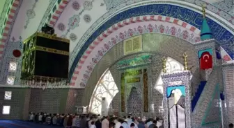 Kütahya Mekke Cami Ramazan'da da Dolap Taşıyor