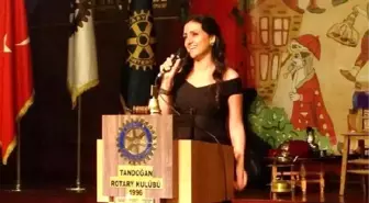 Rotary'den Dilek Öğretmene Ödül