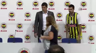 Fenerbahçe Ülker, Sloukas ile Sözleşme İmzaladı