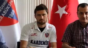 Karabükspor Rıza Efendioğlu'nu Kadrosuna Kattı