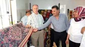 Kilim Dokuma Kursiyerleri Sertifikalarını Başkan Tuna'dan Aldı