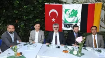 Kuzey Bavyera Igmg Bölge Teşkilatı Nürnberg'de İftar Yemeği Verdi