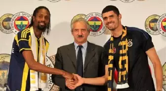 Fenerbahçe'de Yeni Transferler İmza Attı