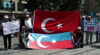 Nürnberg'de Yaşayan Türkler Çin'i Protesto Etti