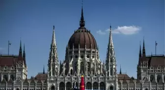 Red Bull Air Race'in Dördüncü Ayağının Galibi Avusturyalı Hannes Arch