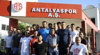 Antalyaspor Taraftarından Gencer'e Destek