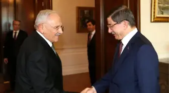 Davutoğlu, Milli Savunma Bakanı Vecdi Gönül'ü Kabul Etti