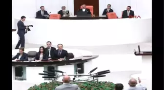 Aç-kapa' Yapılmasına Sinirlenen Mahmut Tanal : Allah Belanızı Versin, Meclis'i Çalıştırmıyorsunuz