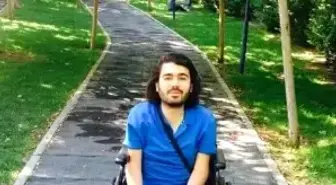 Hayatındaki Tüm Zorluklara Göğüs Geren Erhan Karaman İkinci Şiir Kitabını Yazdı