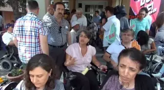 KASDER Üyelerinin Zincirli Eylemini Tahliye İptal Açıklaması Durdurdu