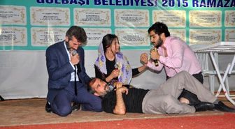 Umuda Uzanan El' Oyunu Ayakta Alkışlandı