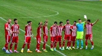 Denizli Büyükşehir Belediyespor'da 10 Futbolcuyla Yolları Ayırıldı