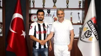 Manisaspor, Tolga ile 2 Yıllık Sözleşme İmzaladı (2)