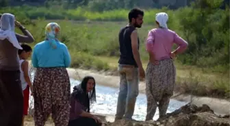 Serinlemek İçin Sulama Kanalına Giren 2 Tarım İşçisi Kayboldu