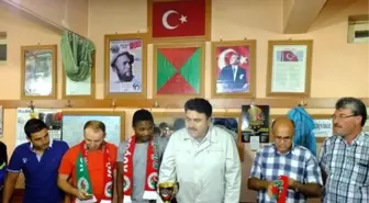 Uche'nin Kuzeni Küçükşapçıspor'da