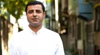 Demirtaş: PKK Kesinlikle Türkiye'ye Karşı Silah Bırakmalıdır