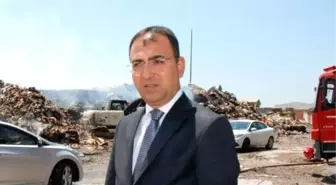 Vali Toprak Yanan Fabrikada İncelemelerde Bulundu