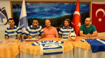 Yunusemre Belediyespor 3 Futbolcu ile Sözleşme İmzaladı